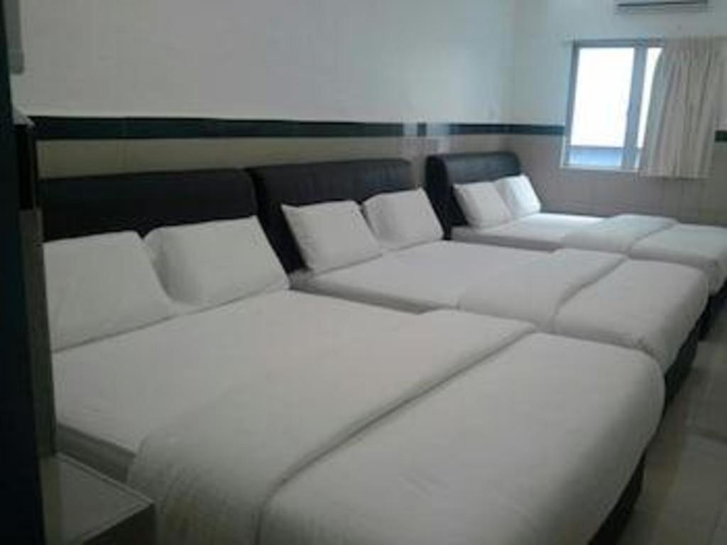 Hotel Burmahtel 2*