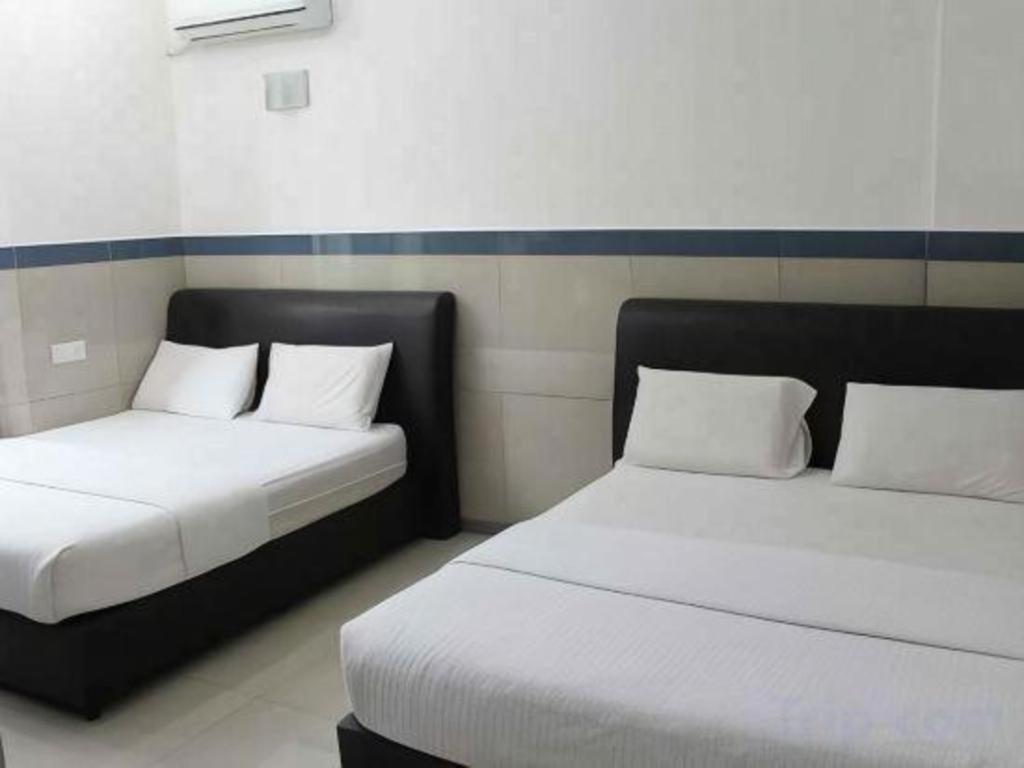 Burmahtel Hotel 2*