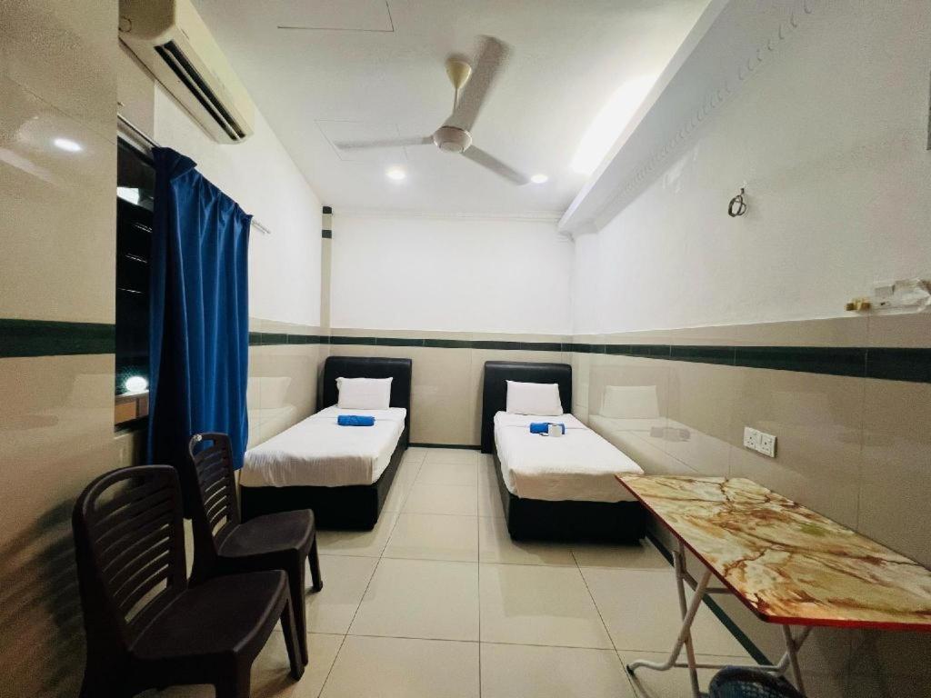 Burmahtel 2* George Town