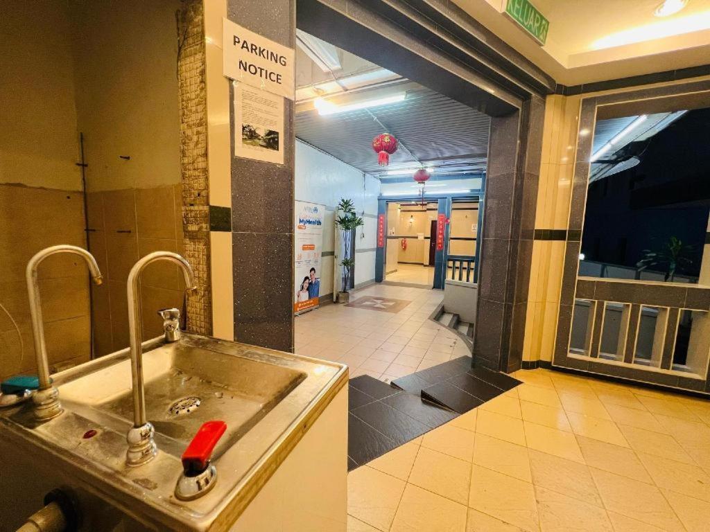 Hotel Burmahtel 2*