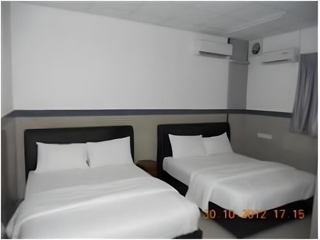 Burmahtel Hotel 2*