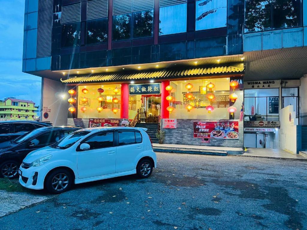 Hotel Burmahtel 2*