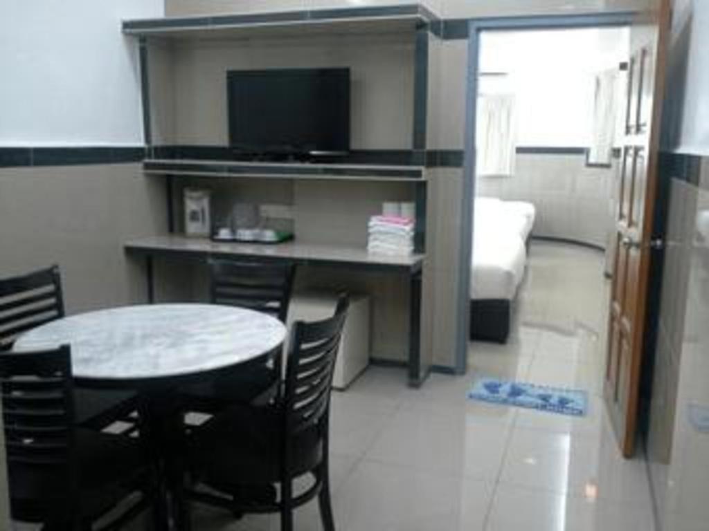 Hotel Burmahtel 2*