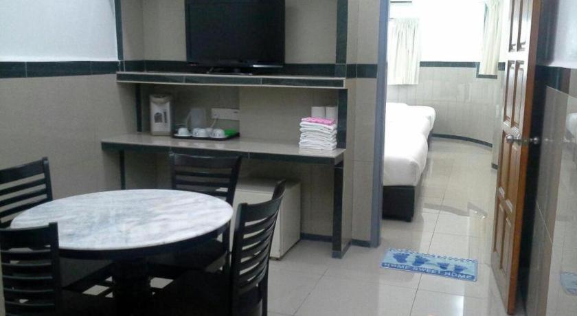 Burmahtel Hotel 2*