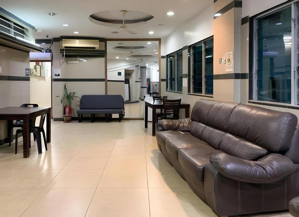Burmahtel Hotel