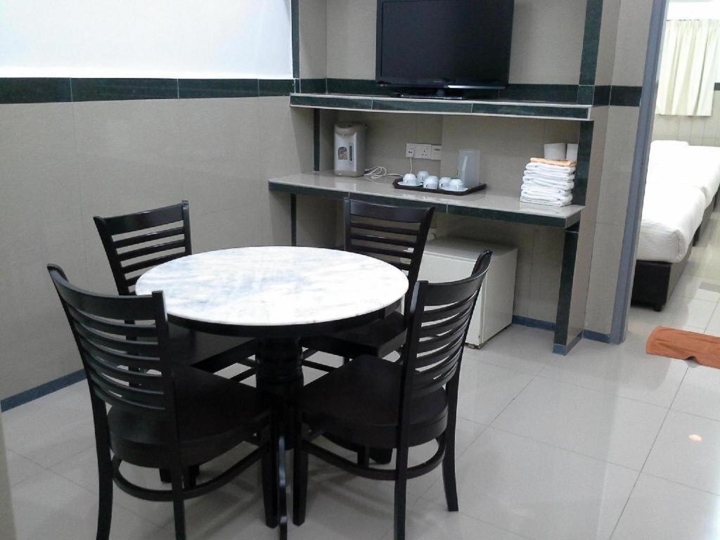 Burmahtel Hotel